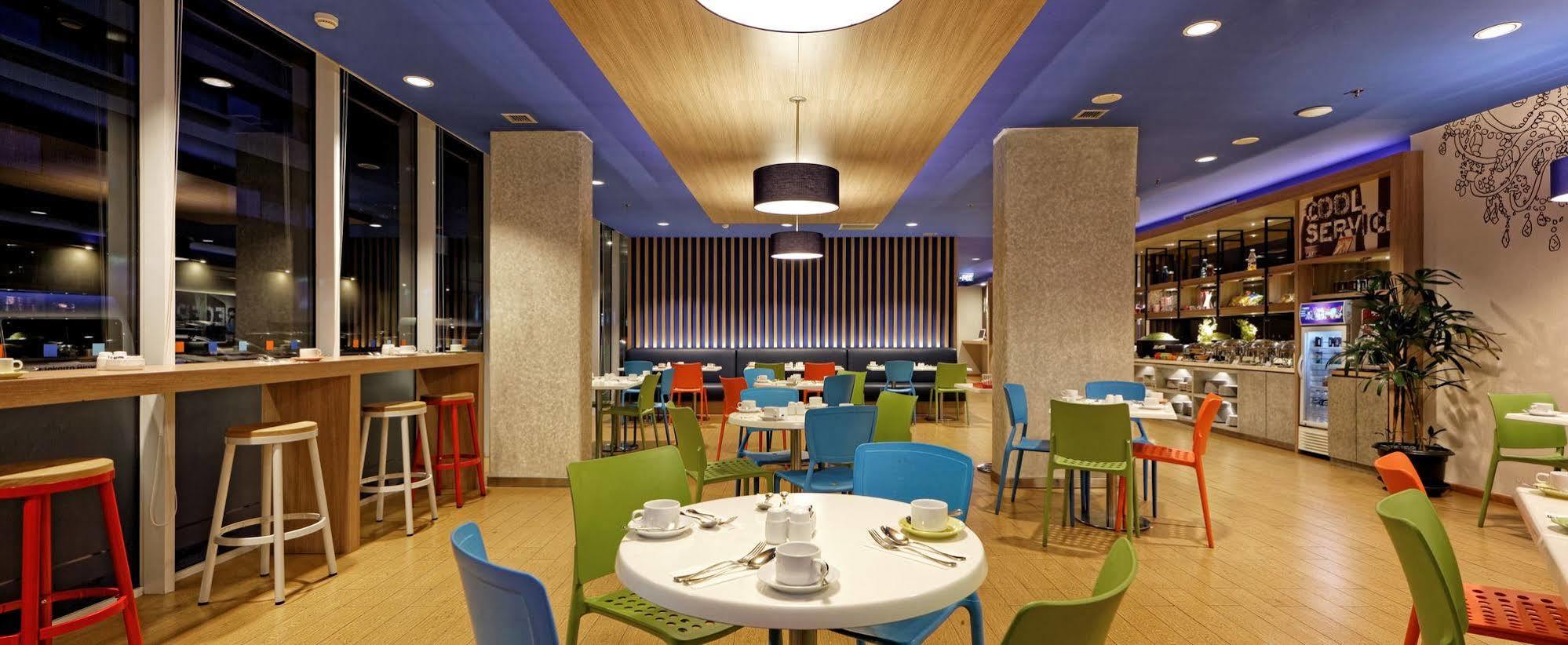 Ibis Budget Jakarta Airport Tangerang Exterior photo
